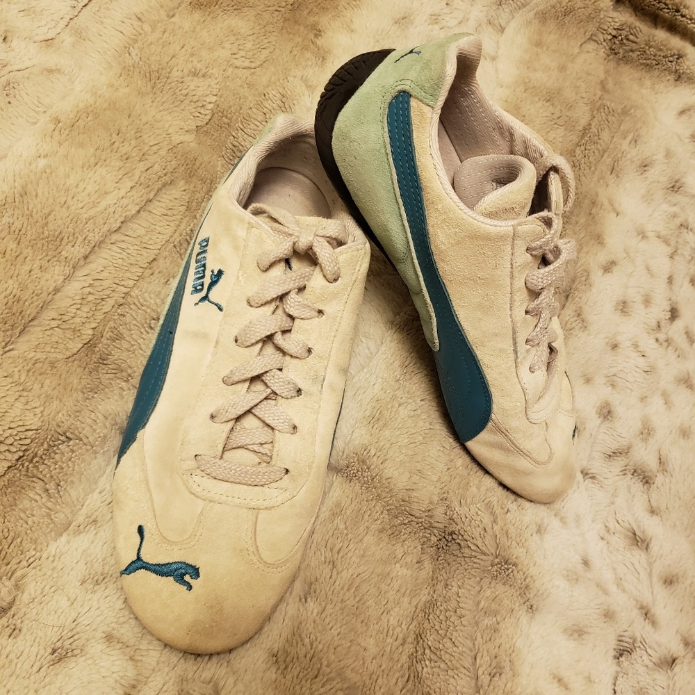 Beautiful Suede & Leather Puma Sneakers